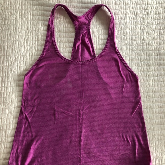 Lululemon tank - Picture 1 of 1